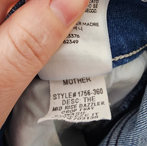 MOTHER Squeeze It The Mid-Rise Dazzler Crop Fray 27 - Picture 10 of 11